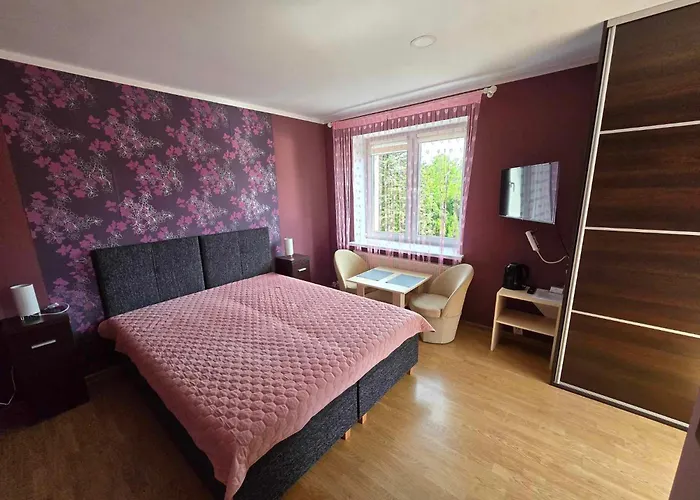 Szafirowy Zakątek 3*